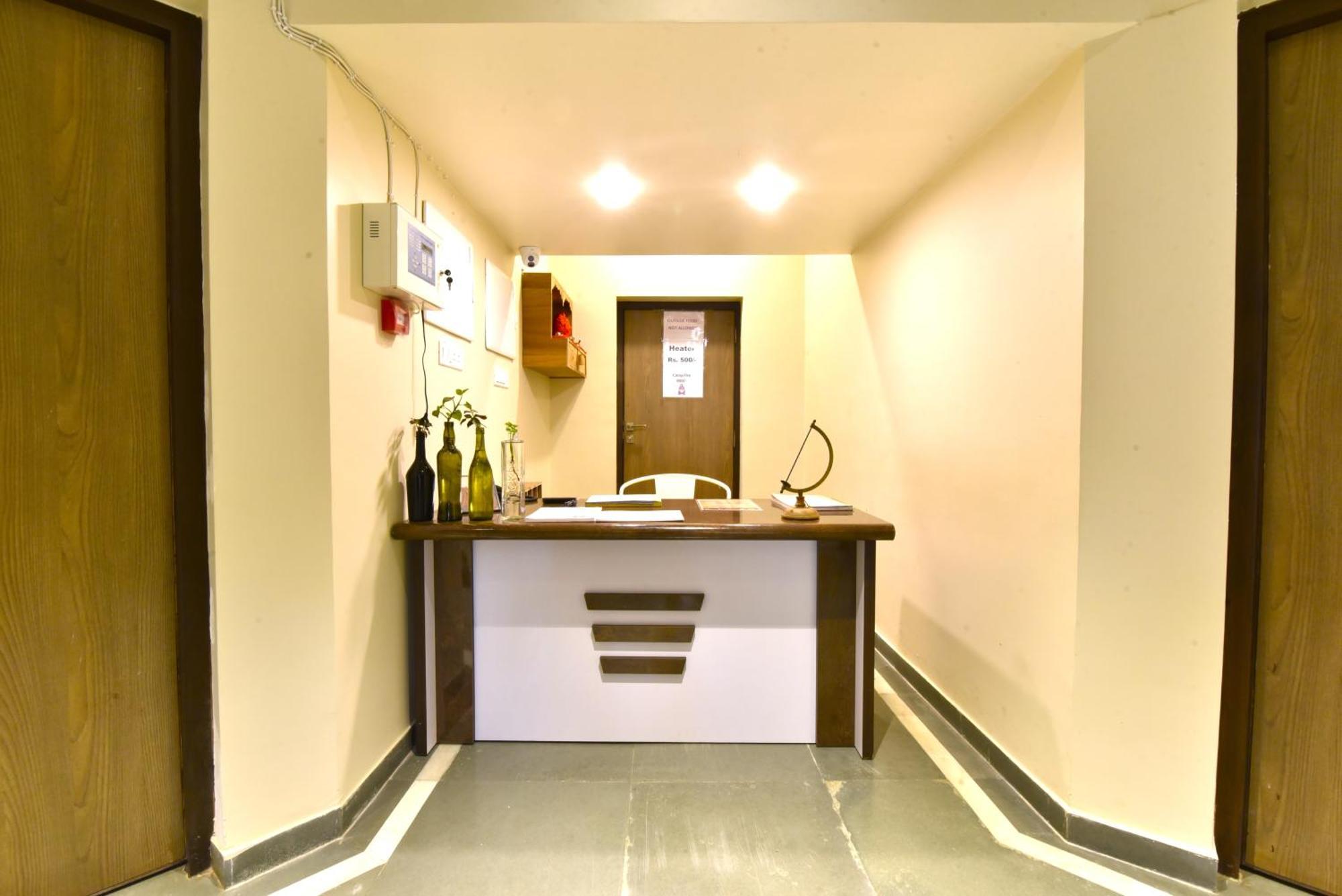 Bunglow 14, Rooms With Balcony Маунт Абу Екстериор снимка