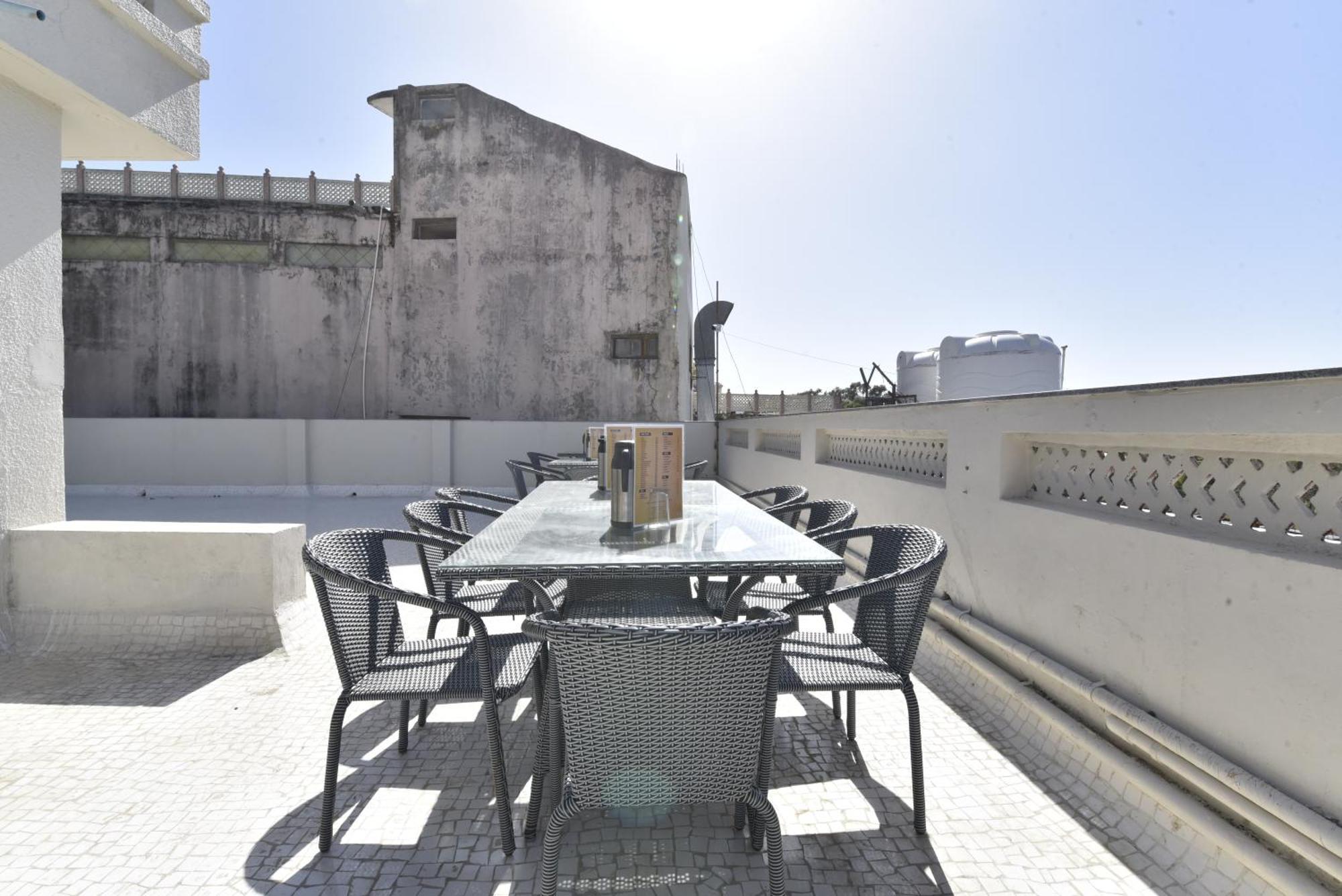 Bunglow 14, Rooms With Balcony Маунт Абу Екстериор снимка