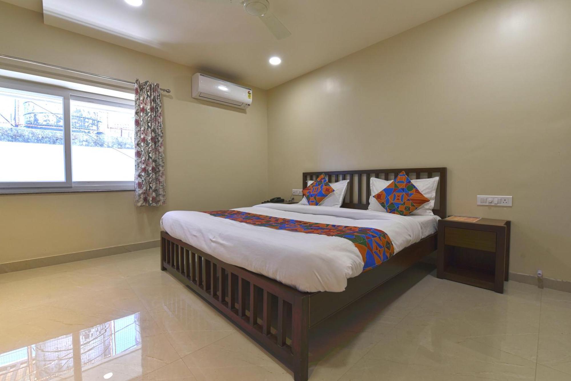 Bunglow 14, Rooms With Balcony Маунт Абу Екстериор снимка