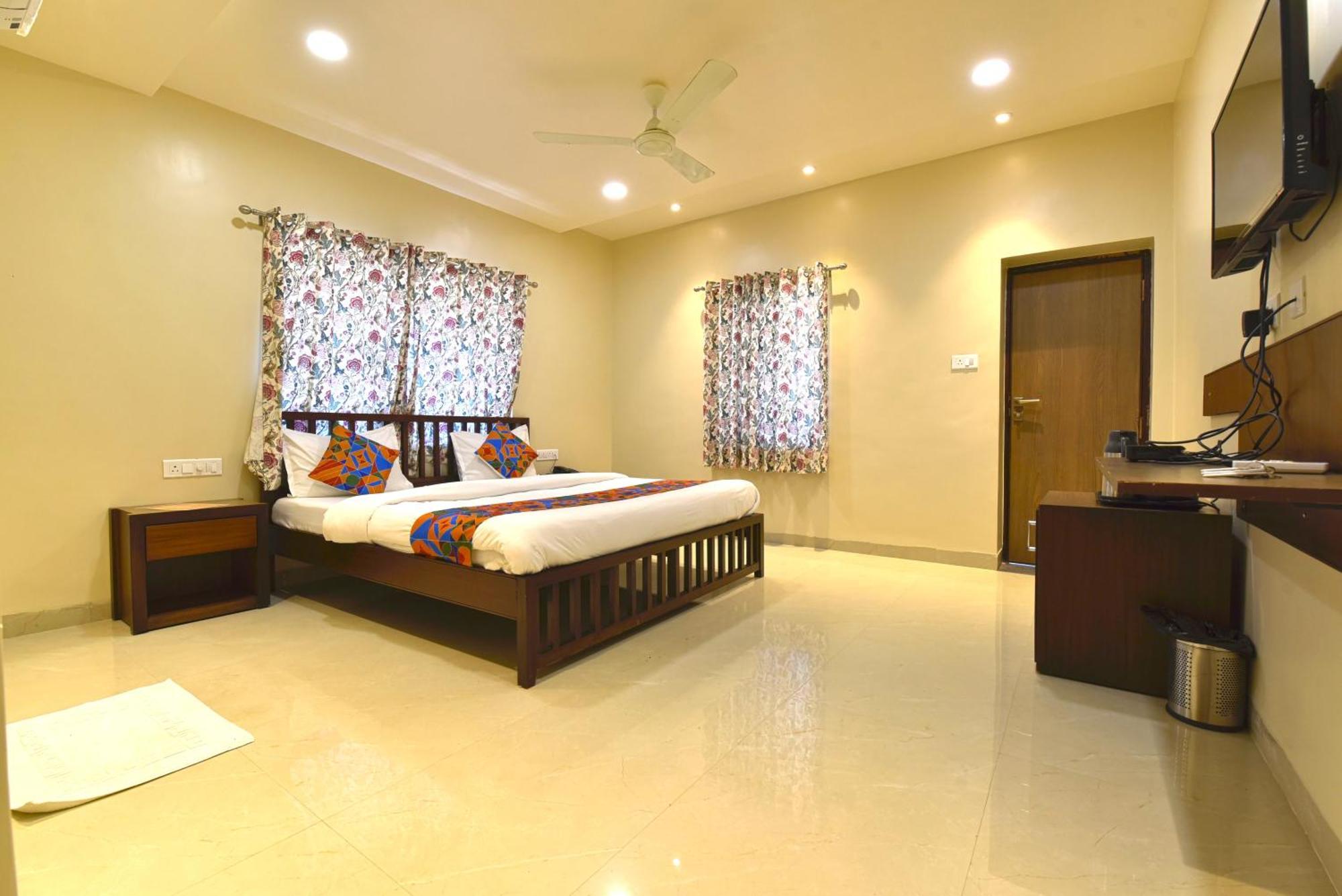 Bunglow 14, Rooms With Balcony Маунт Абу Екстериор снимка