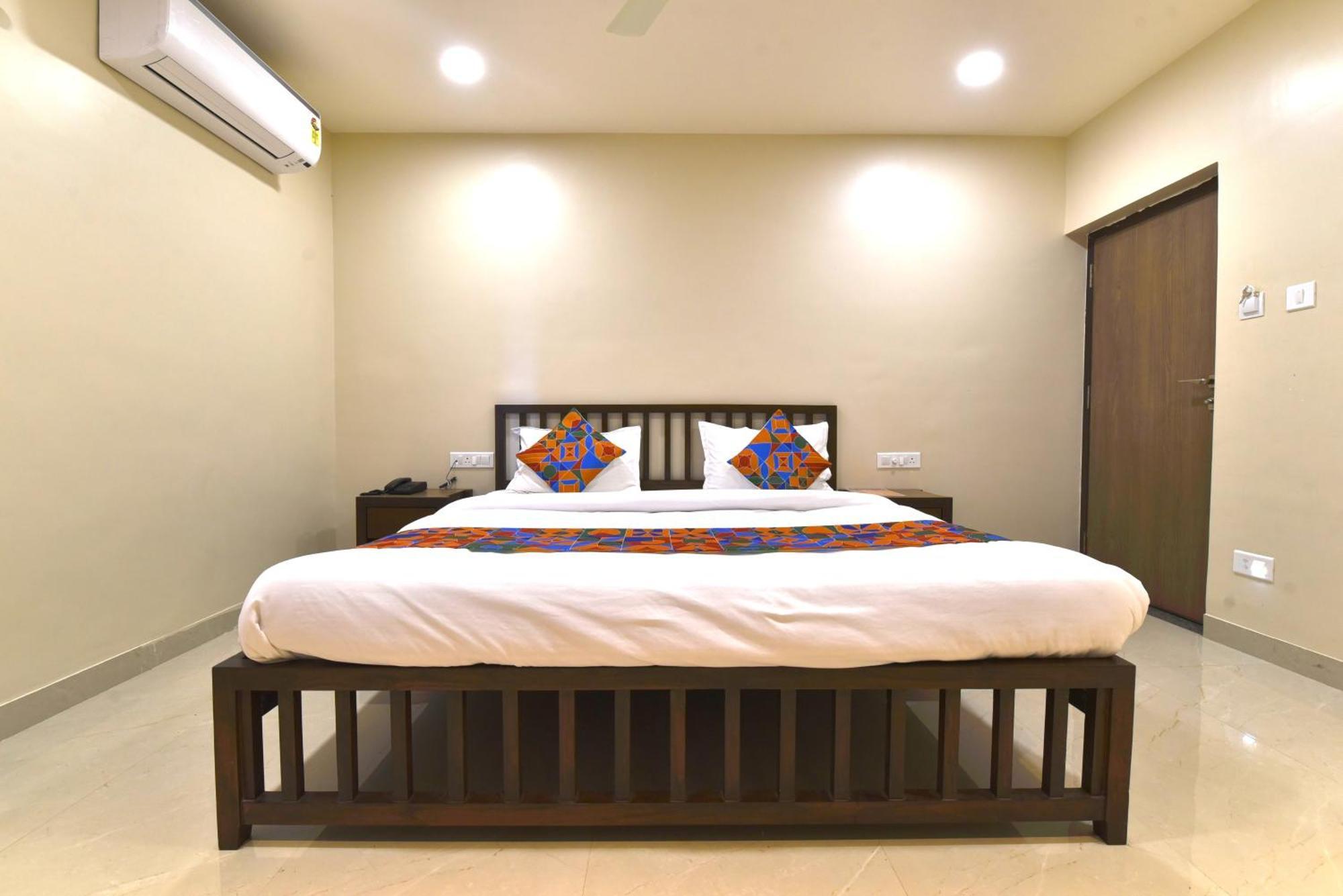 Bunglow 14, Rooms With Balcony Маунт Абу Екстериор снимка