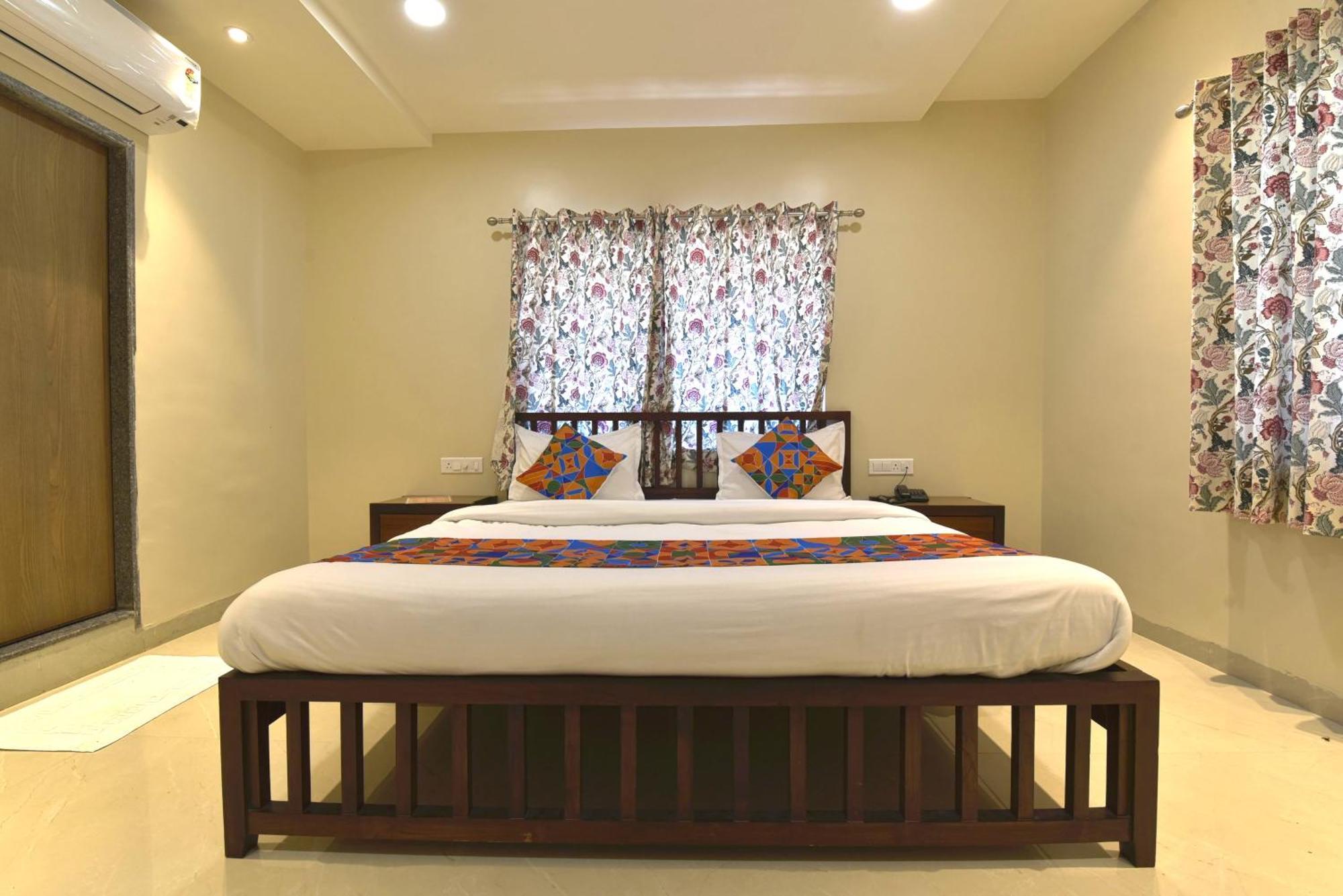 Bunglow 14, Rooms With Balcony Маунт Абу Екстериор снимка