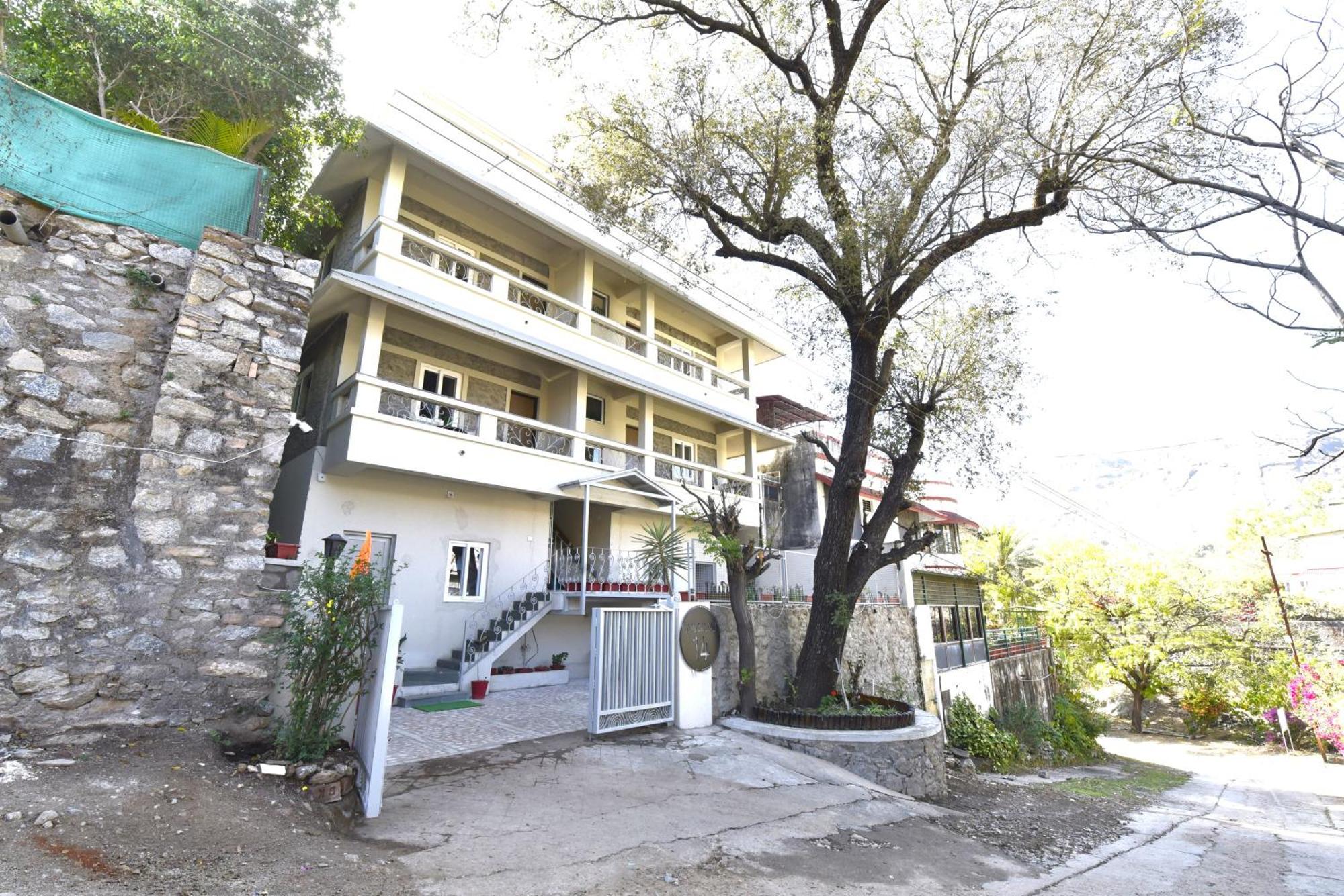 Bunglow 14, Rooms With Balcony Маунт Абу Екстериор снимка